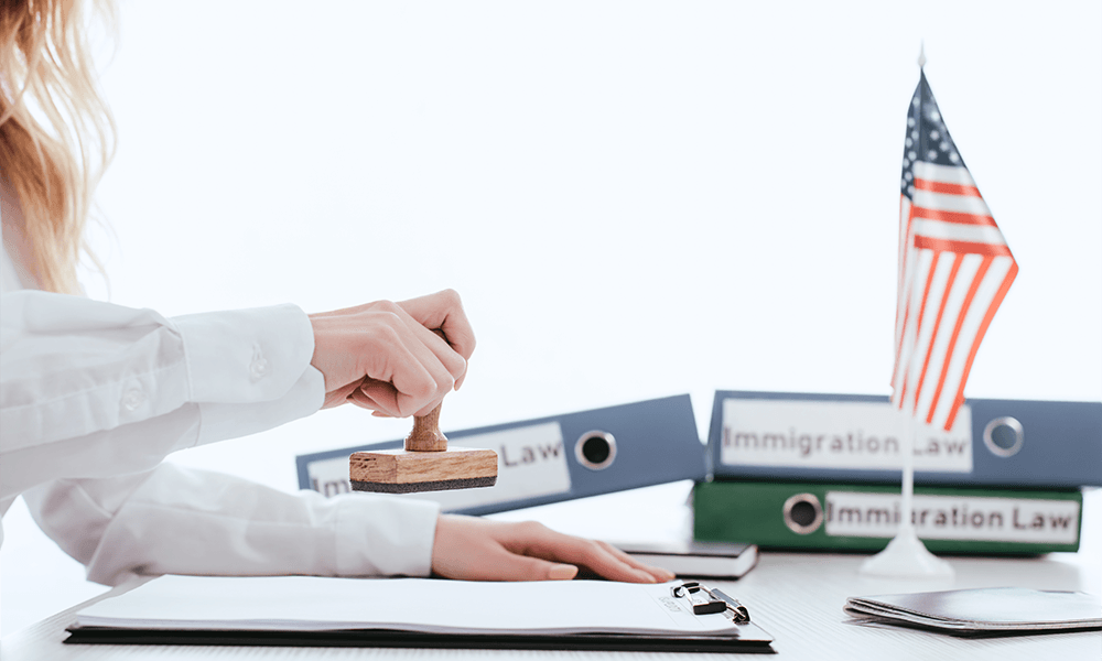 ¿Por qué son importantes las cartas de apoyo para mi perdón migratorio?