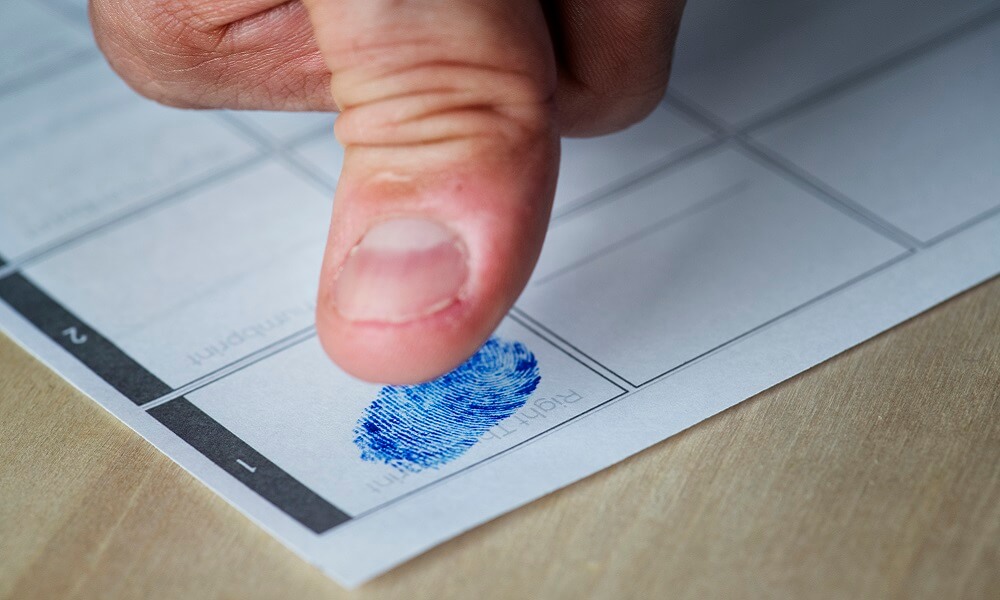 ¿Qué pasa si no puedo ir a la cita para las huellas de migración?