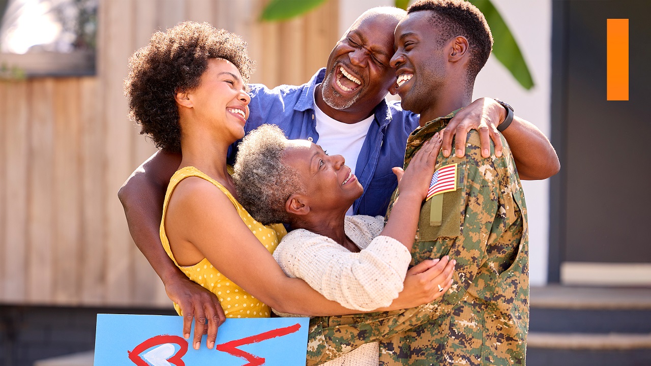 ¿Tienes un hijo en el Army? ¡Puedes ajustar con Parole in Place! 